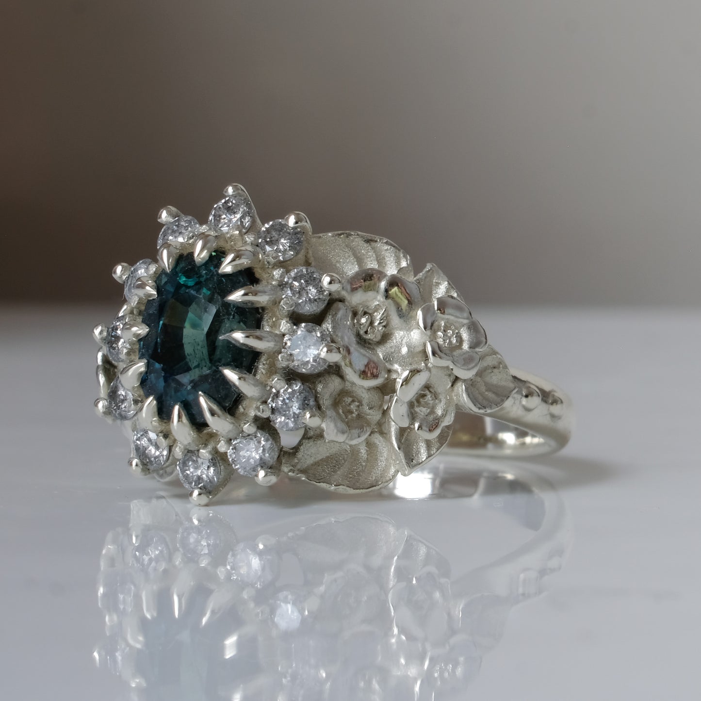 CHLORIS sapphire ring