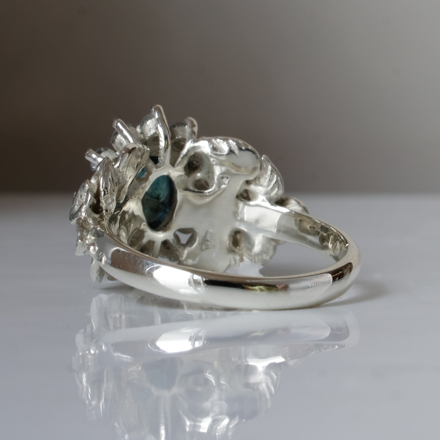 CHLORIS sapphire ring
