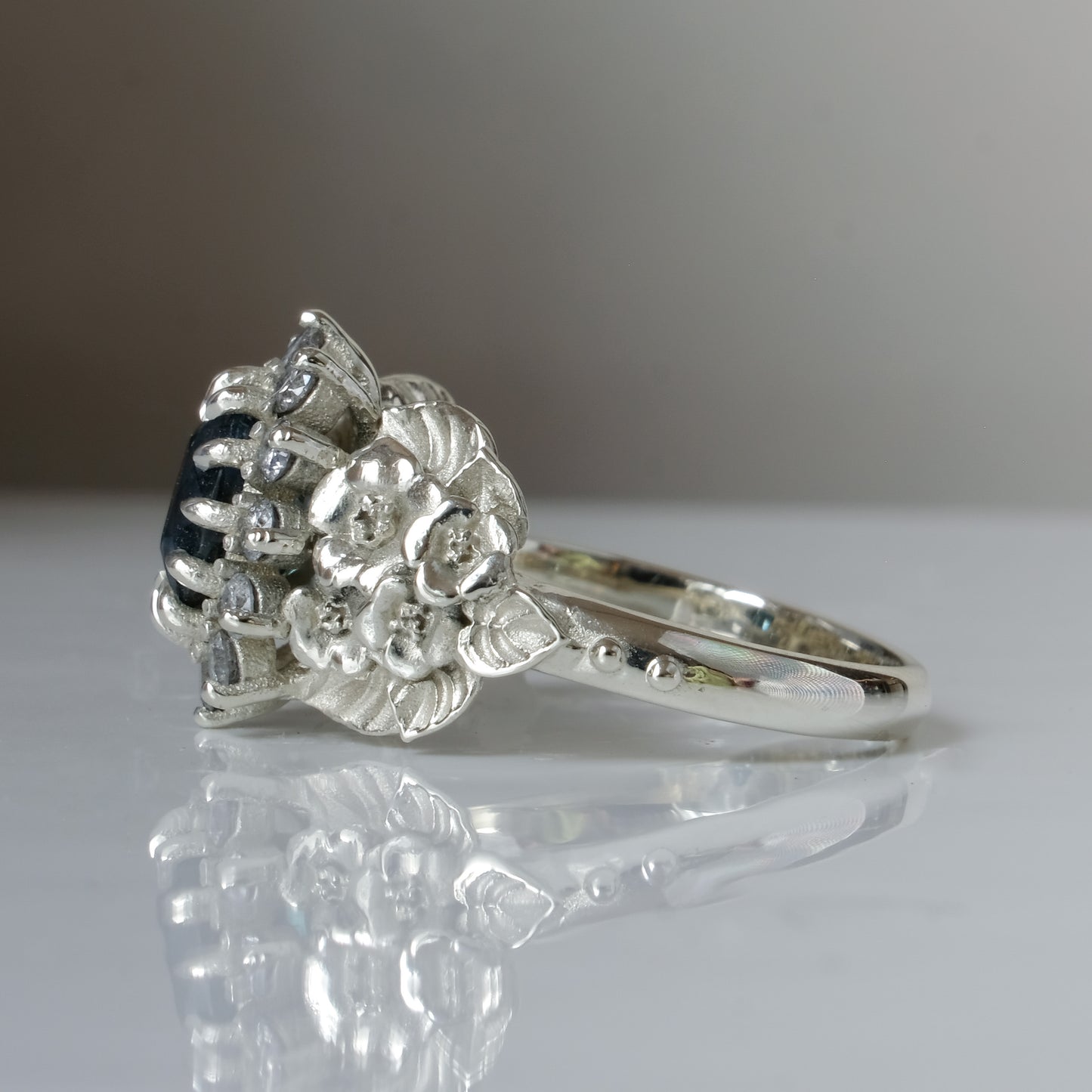 CHLORIS sapphire ring