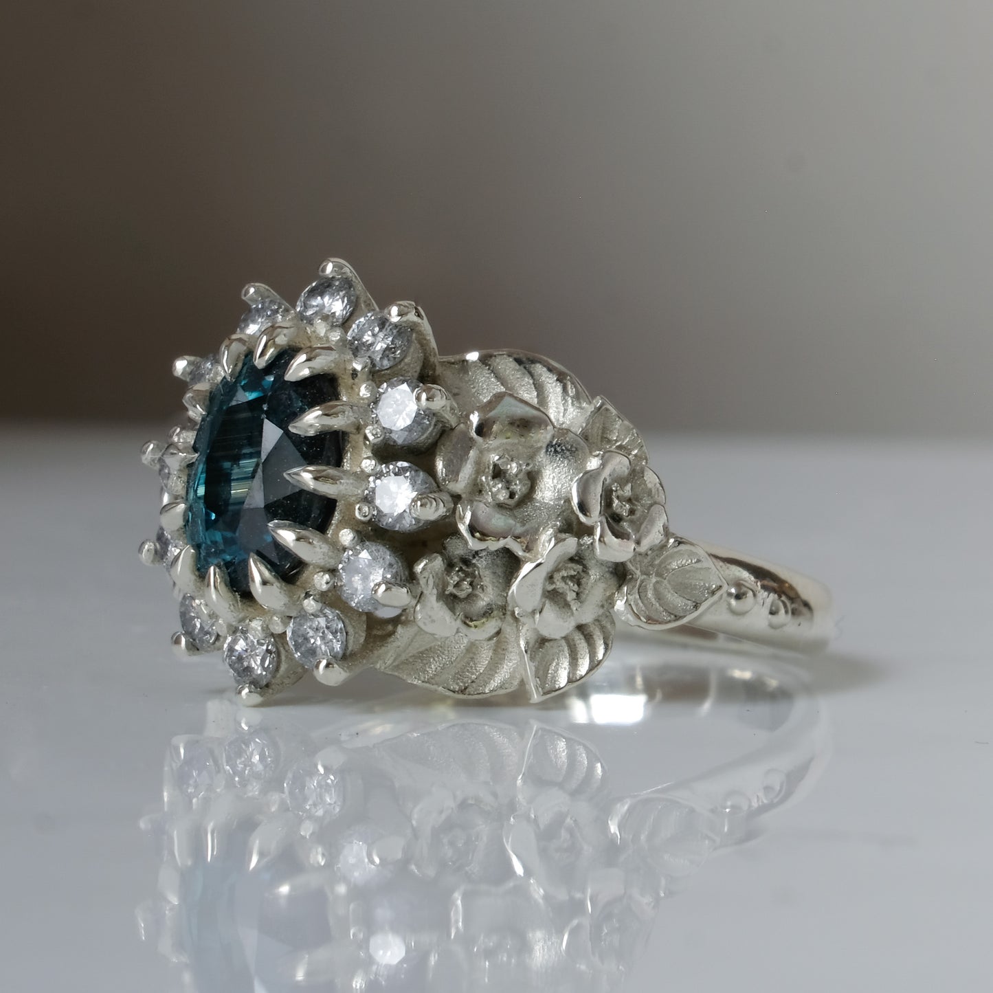 CHLORIS sapphire ring