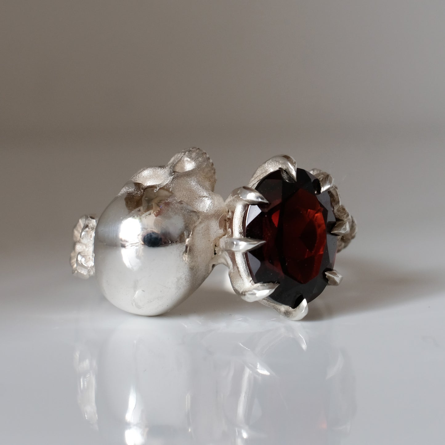 VANITAS garnet ring