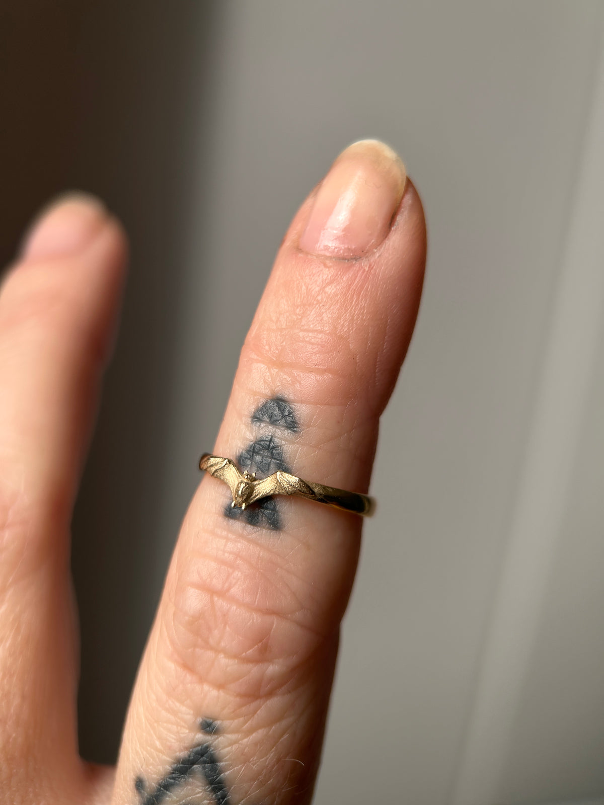 MINA ring, gold
