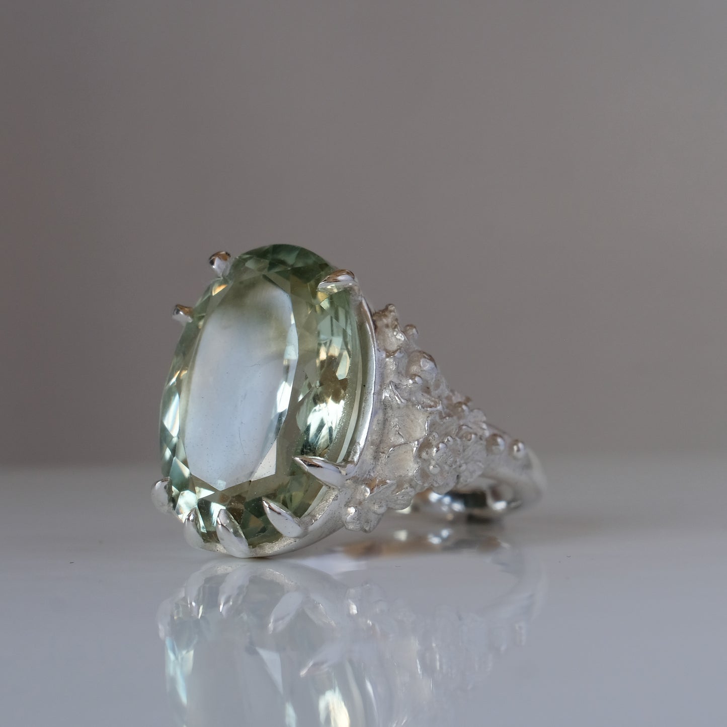 GERTRUDE mint quartz ring