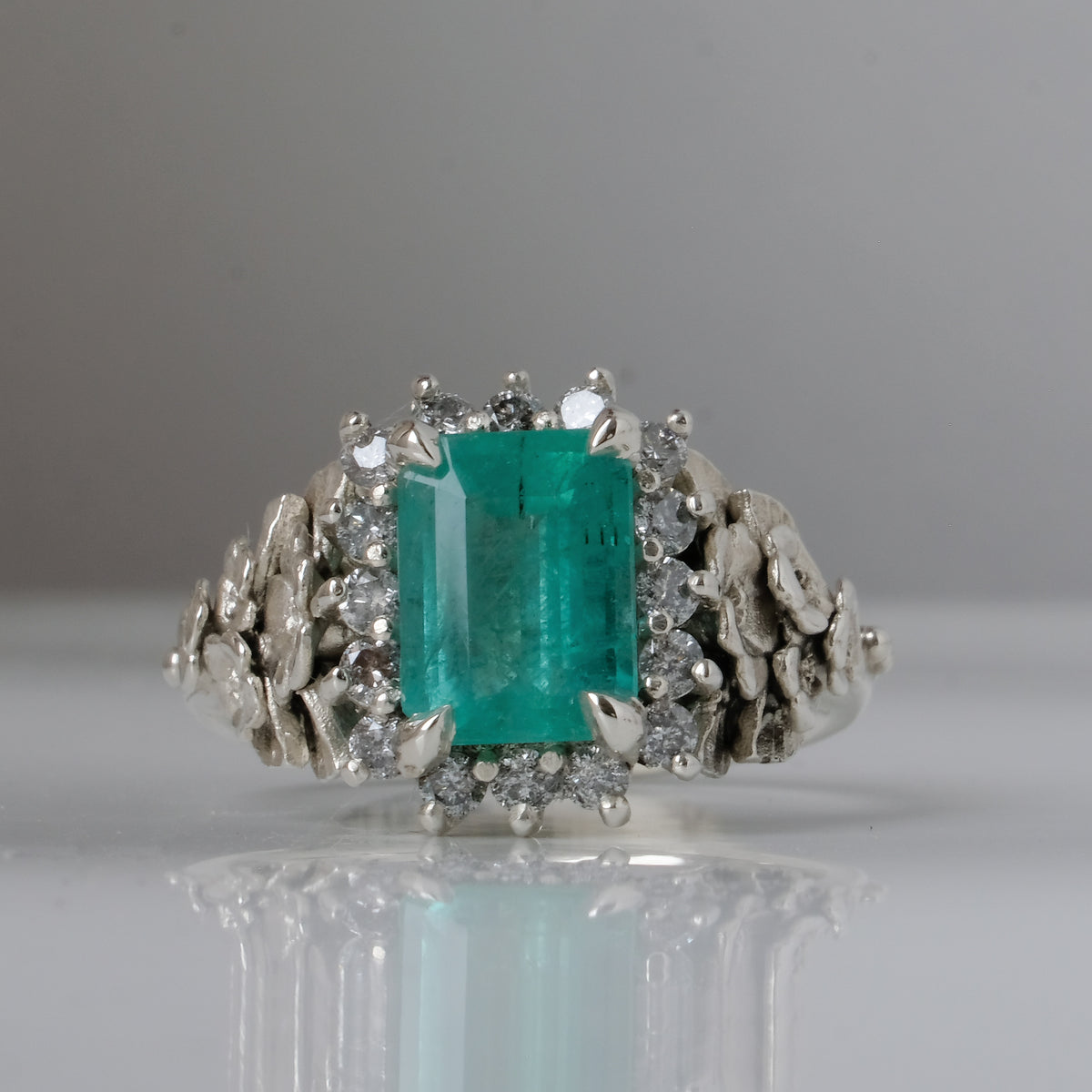 ODETTA ring, emerald