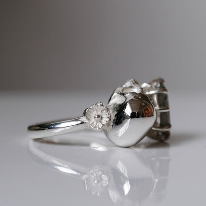 VANITAS labradorite skull ring