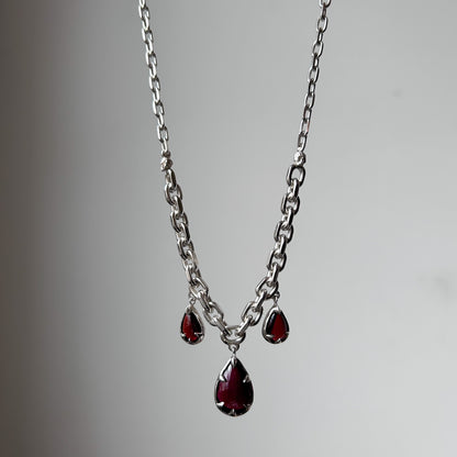 HESTER necklace