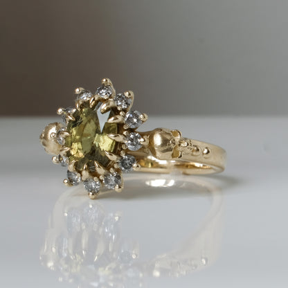 VICTORIA green sapphire ring
