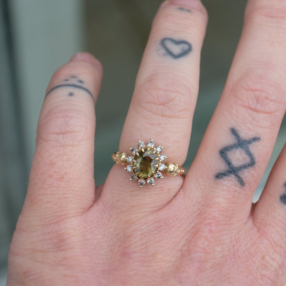 VICTORIA green sapphire ring