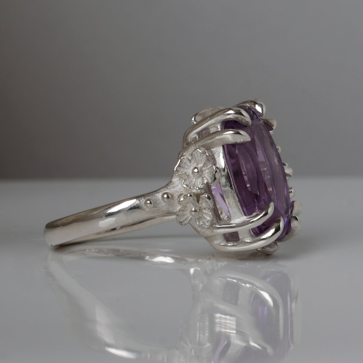 TALON amethyst ring