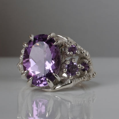 TALON amethyst ring