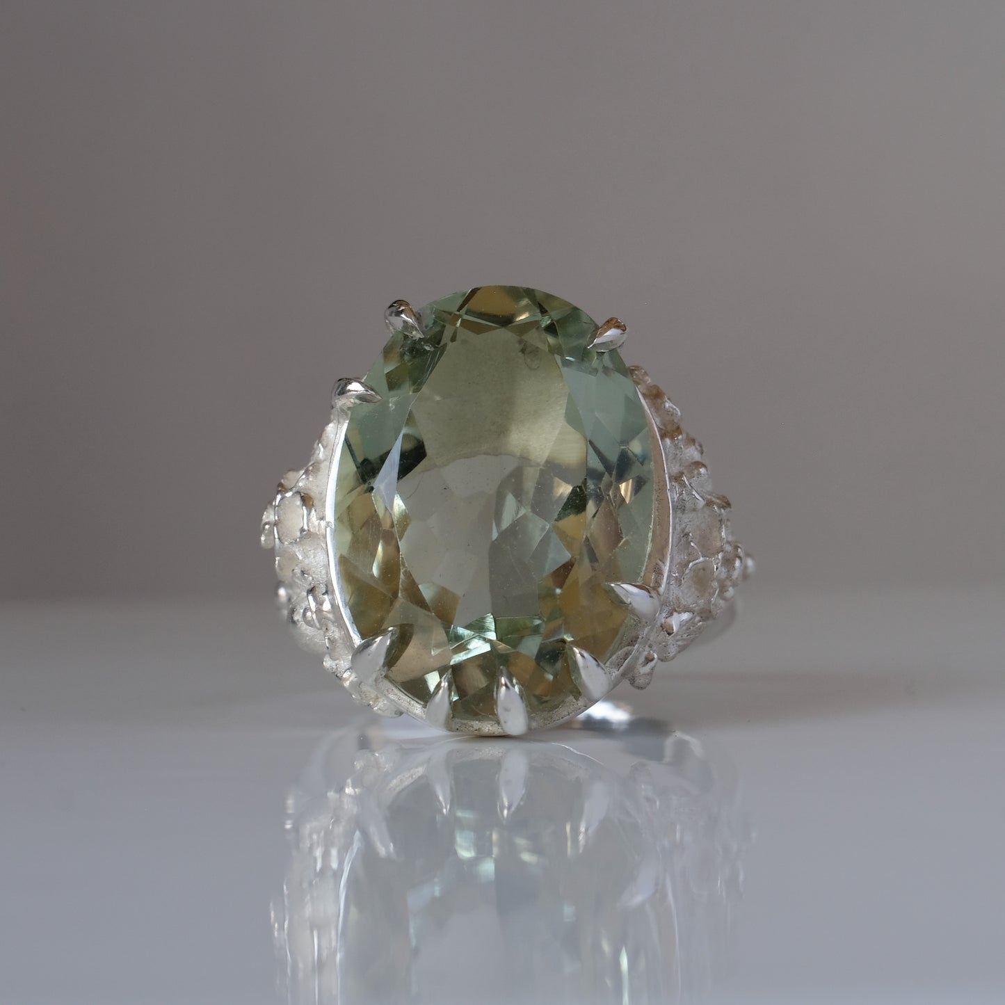 GERTRUDE mint quartz ring