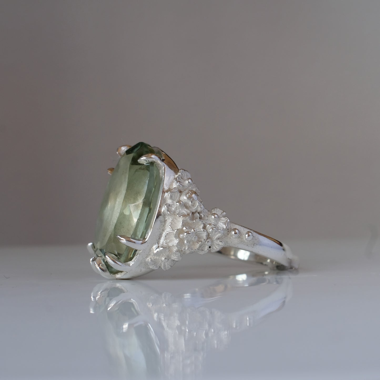GERTRUDE mint quartz ring
