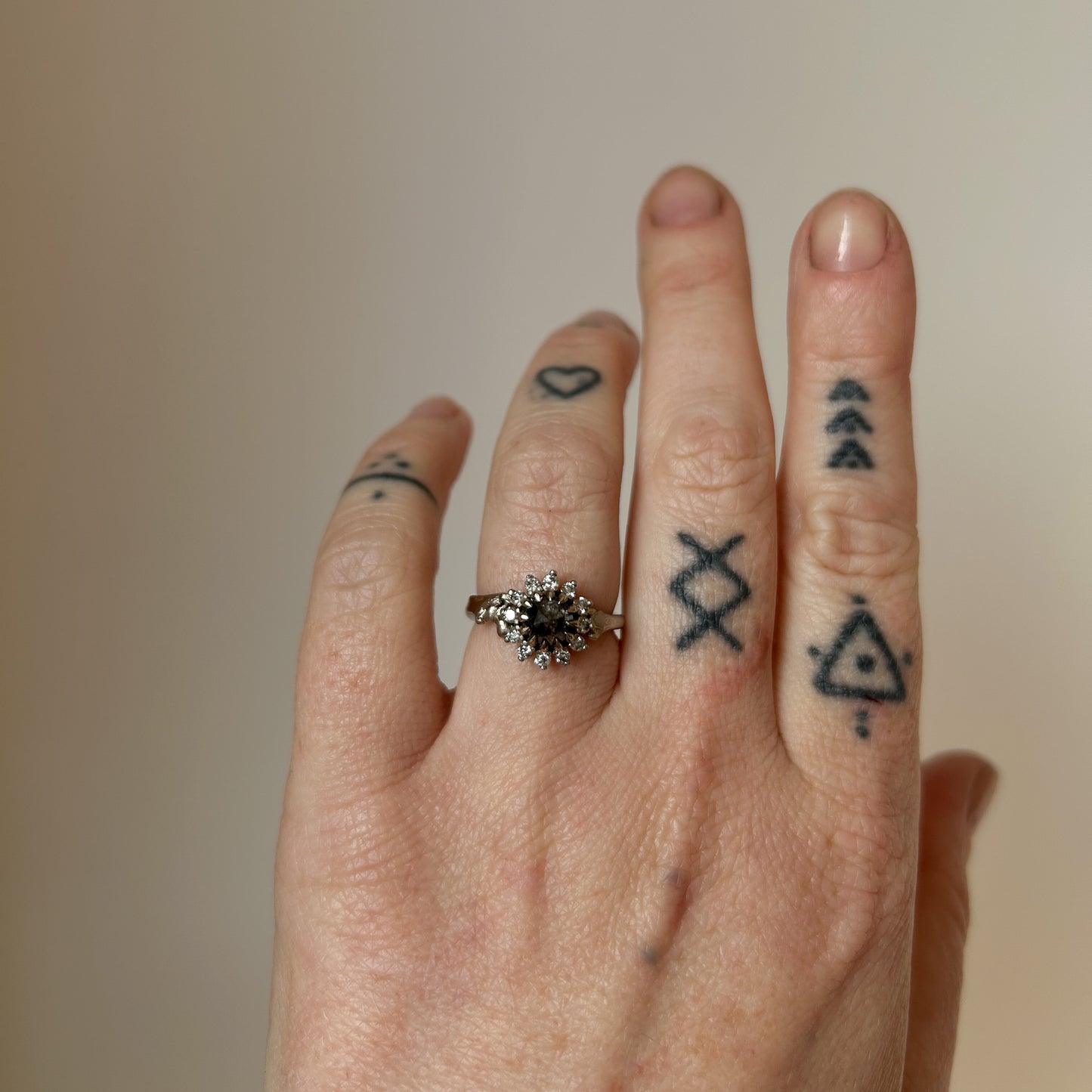 AGNES diamond ring