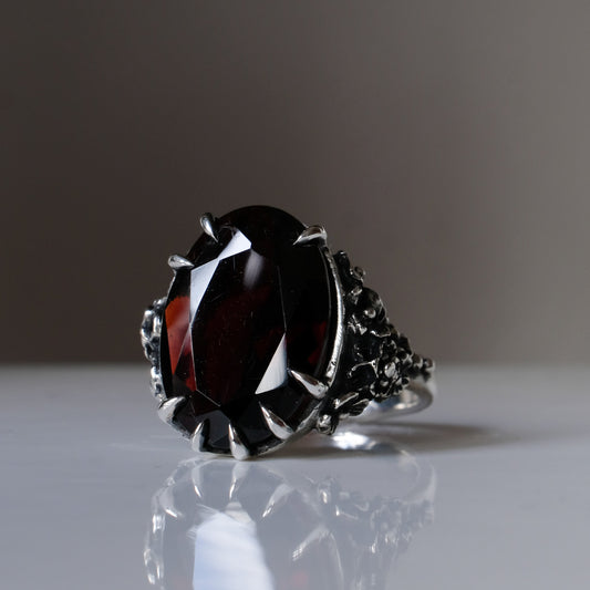 GERTRUDE garnet ring