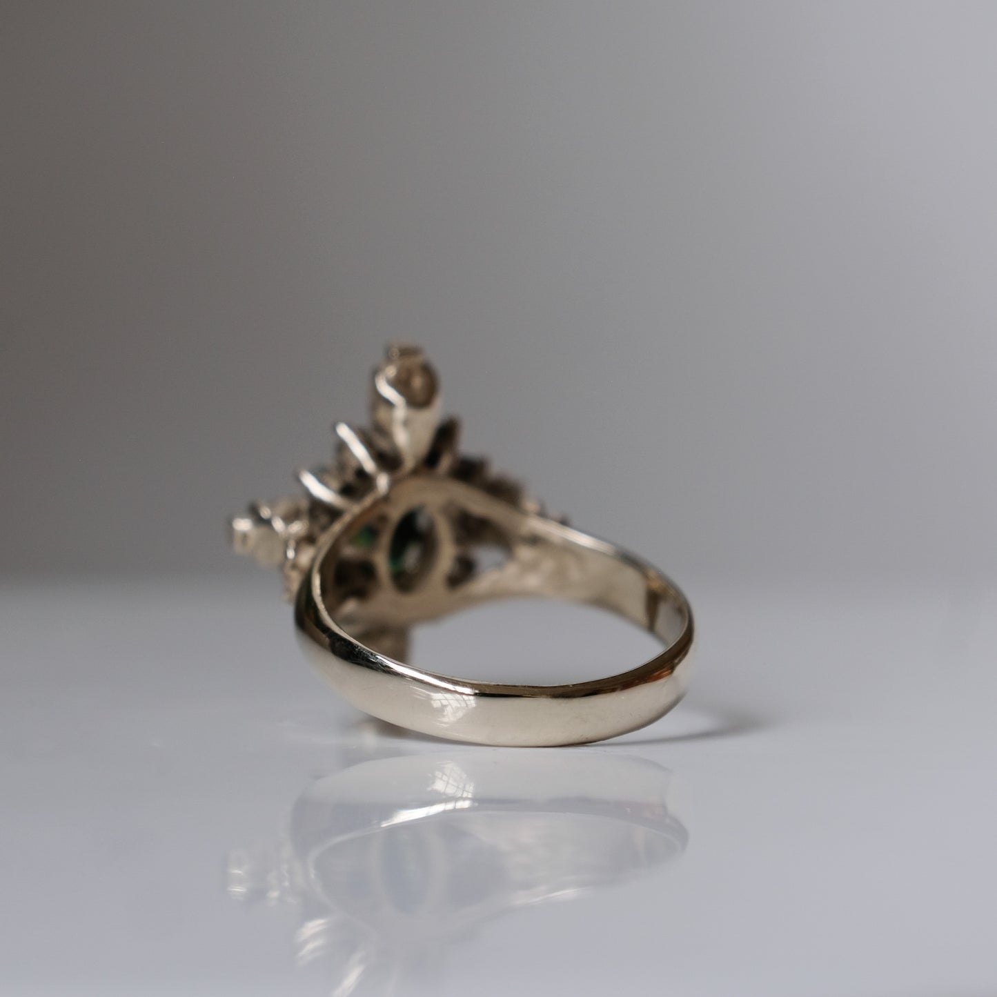 SYBIL sapphire skull ring