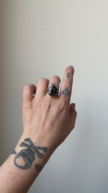 GERTRUDE black spinel ring